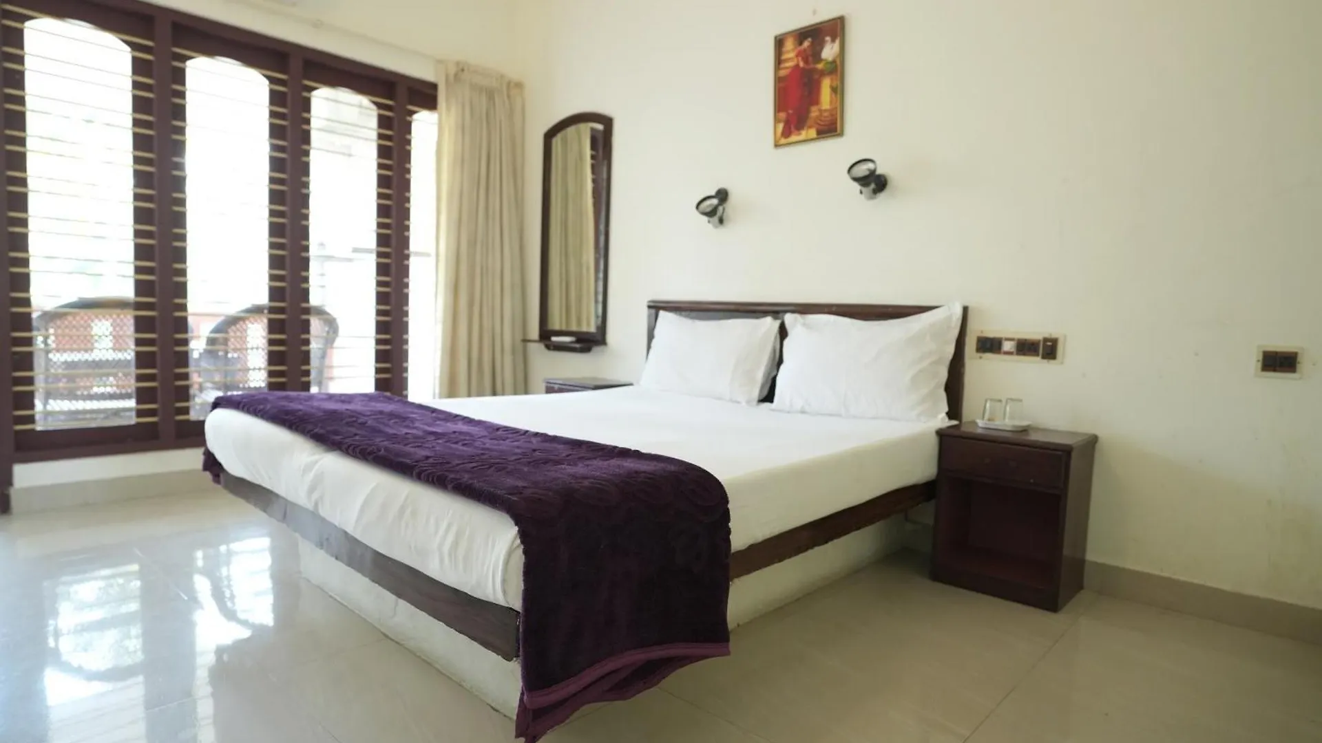 Hotel Sunrise Kovalam 3*,